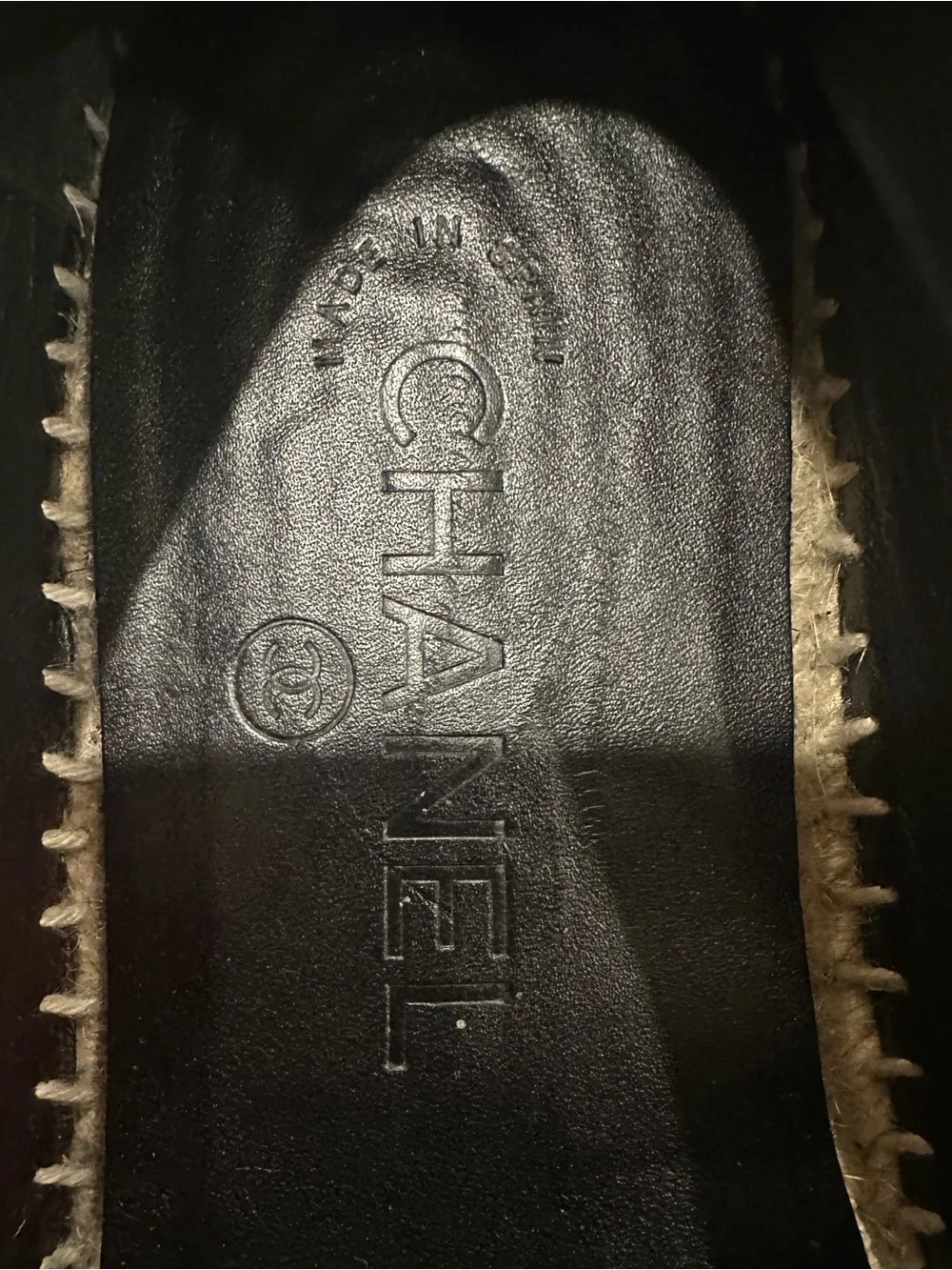 CHANEL espadrilles black